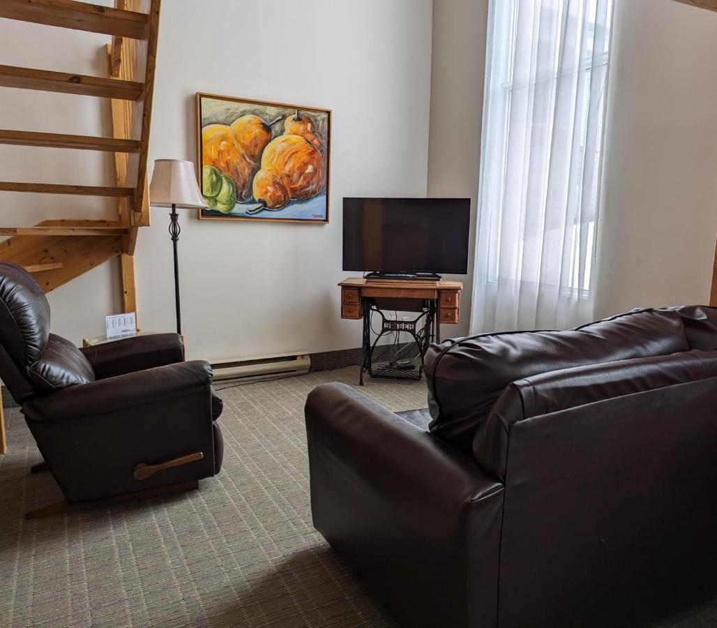 Auberge Des 21 La Baie Εξωτερικό φωτογραφία